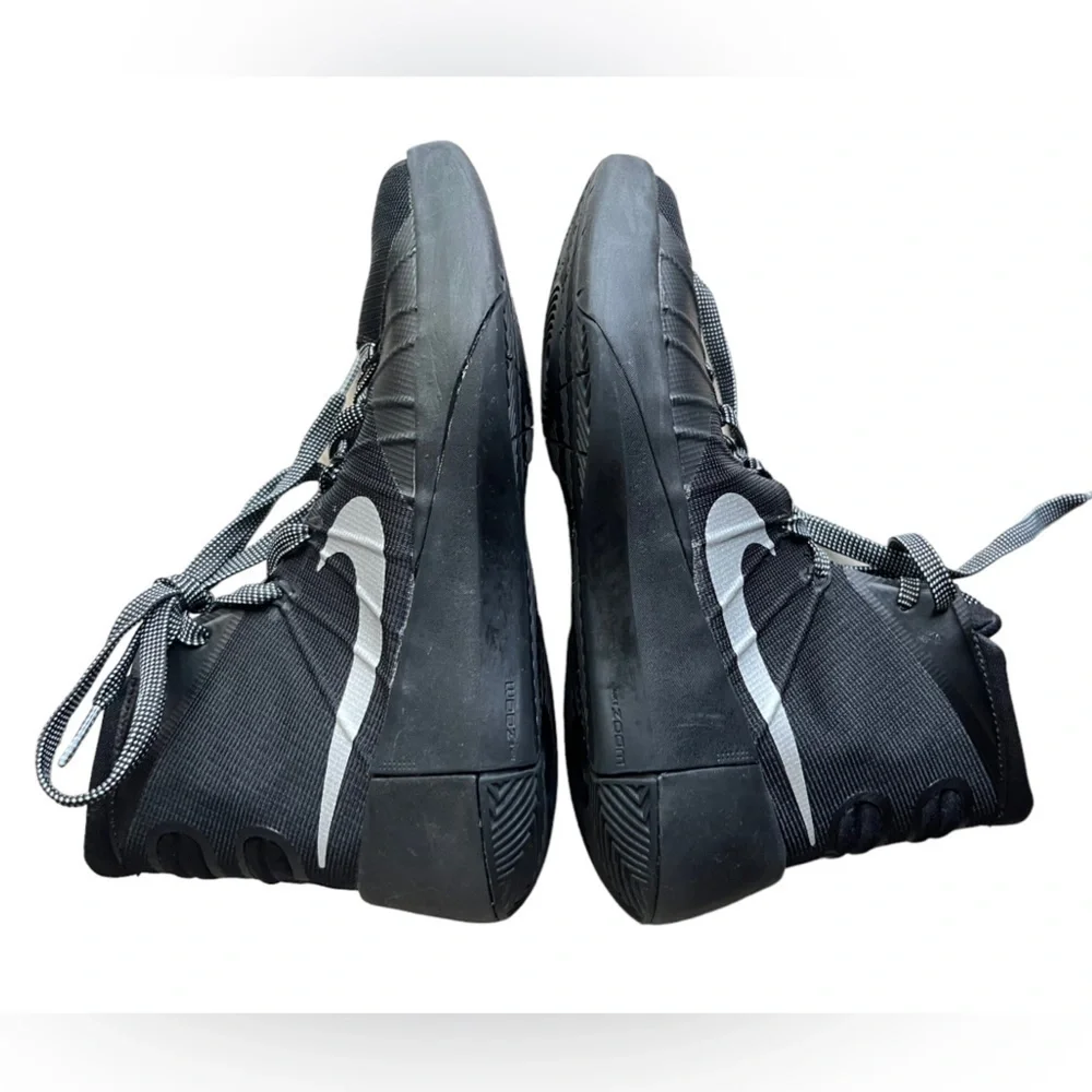 Nike Hyperdunk 2015 Black Basketball Training Athletic High Top size 5Y